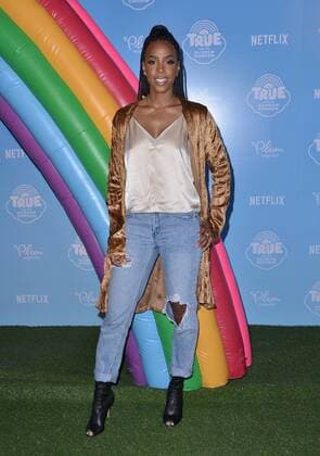 August 10, 2017 - Los Angeles, CA, U.S. - 10 August 2017 - Los Angeles, California - Kelly Rowland. Premiere of Netflix s True and The Rainbow held at Pacific Theaters at The Grove in Los Angeles. Photo Credit: AdMedia Los Angeles U.S. - ZUMAa123 20170810_zaa_a123_043 Copyright: xBirdiexThompsonx