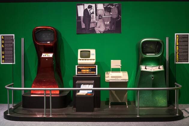 SÃO PAULO, SP - 15.08.2017: EXPOSIÇÃO A ERA DOS GAMES - It happens between the days of August 16 to November 12 the exhibition "The Games Age? At the Biennial Pavilion located in Ibirapuera Park in the city of São Paulo (SP) with mthan 150 ico iconic games with which the public can interact exploring the beginnings of games to the latest technologies. x1372549x  JalesxValquer