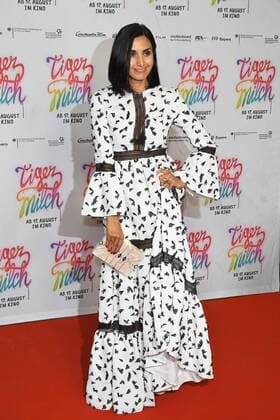 Narges Rashidi, das Kleid von Huichan Zhang bei der Premiere Tiger Milch im KIno der Kulturbrauerei in Berlin am 15.08.2017