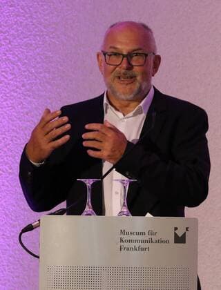 16.08.2017 Deutschland, Frankfurt am Main, Museum für Kommunikation Eröffnung Ausstellung Oh Yeah! Popmusik in Deutschland Dr. Helmut Gold, Direktor Museum für Kommunikation),