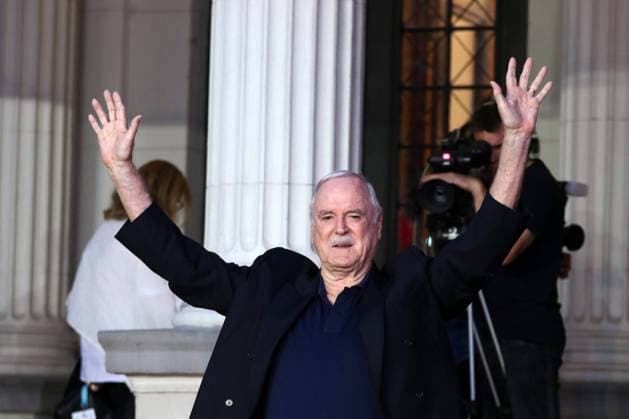 John Cleese Receive the Honorary Heart of Sarajevo 16.08.2017., Sarajevo, Bosnia and Herzegovina - British comedian John Cleese Honorary Heart of Sarajevo Award for extraordinary contribution to the art of film at the 23rd edition of the Sarajevo Film Festival.  ArminxDurgut HaloPix PIXSELL