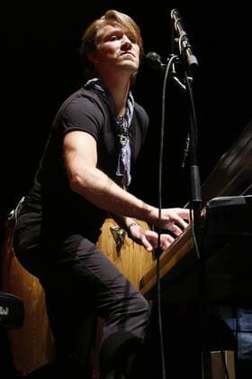 August 17, 2017 - EUM20170817ESP05.JPG.CIUDAD DE MEXICO MusicMusica-Hanson.- Aspectos de la presentacion de la agrupacion estadounidense, Hanson, 16 de agosto de 2017, Plaza Condesa. Foto: Agencia EL UNIVERSALAgustin SalinasJMA.  - ZUMAu78_ 20170817_zaf_u78_008 Copyright: xElxUniversalx