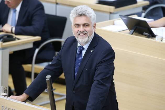 Wirtschaftsminister Prof. Dr. Armin Willingmann (Sachsen Anhalt) - Sitzung im Landtag von Sachsen Anhalt in Magdeburg - Fotografiert am 21.06.2017