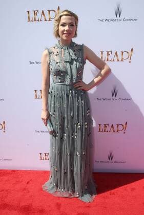 August 19, 2017 - Los Angeles, California, U.S. - 19 August 2017 - Los Angeles, California - Carly Rae Jepsen. Leap! Los Angeles Premiere held at Pacific Theatres at The Grove. Photo Credit: AdMedia Los Angeles U.S. - ZUMAa123 20170819_zaa_a123_086 Copyright: xF.xSadoux