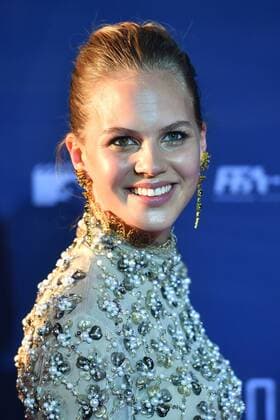 Alicia von RITTBERG (Schauspielerin), Einzelbild,angeschnittenes Einzelmotiv, Portraet,Portrait,Porträt. Filmpremiere JUGEND OHNE GOTT. Roter Teppich,Red Carpet am 21.08.2017.