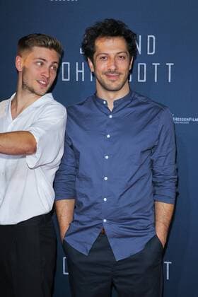 Jannik Schuemann, Fahri Yardim, Filmpremiere von Jugend ohne Gott im Mathaeser Filmpalast in Muenchen am 21.08.2017