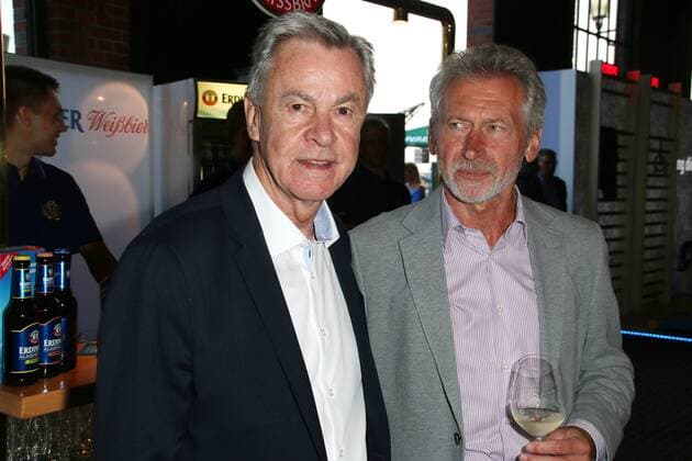 Ottmar Hitzfeld und Paul Breitner bei der Verleihung vom Sport Bild Award am 21.08.2017 in Hamburg Sportbild Award 2017 Verleihung in Hamburg