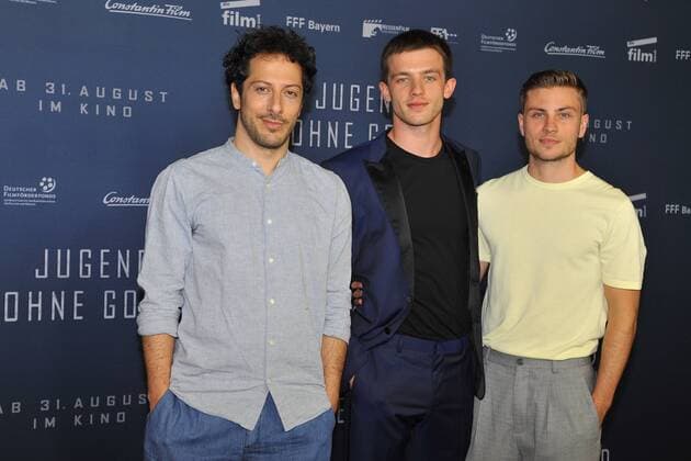 Fahri Yardim, Jannis Niewoehner, Jannik Schuemann Ankunft zur Premiere Jugend ohne Gott im Kino Zoo Palast in Berlin, am 22.08.2017