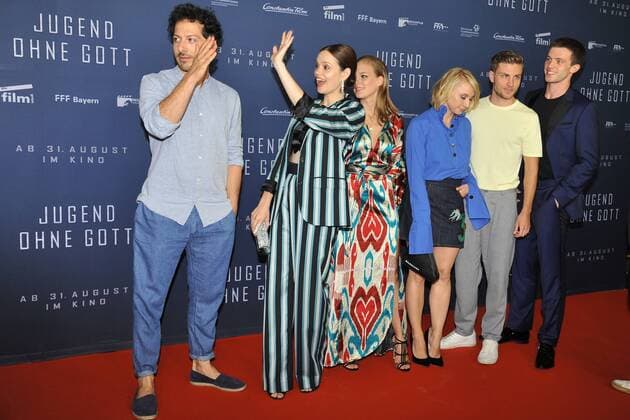 Fahri Yardim, Alicia von Rittberg, Emilia Schuele, Anna Maria Muehe, Jannik Schuemann, Jannis Niewoehner Ankunft zur Premiere Jugend ohne Gott im Kino Zoo Palast in Berlin, am 22.08.2017
