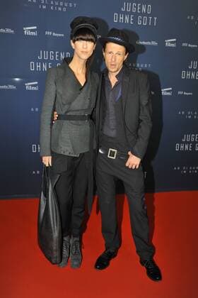 Esther Perbandt mit Freund Alexander Scheer Ankunft zur Premiere Jugend ohne Gott im Kino Zoo Palast in Berlin, am 22.08.2017