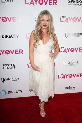 August 23, 2017 - Hollywood, CA, U.S. - 23 August 2017 - Hollywood, California - Lindsay Selles. Premiere Of DIRECTV And Vertical Entertainment s The Layover held at ArcLight Hollywood. Photo Credit: Faye Sadou AdMedia23 August 2017 - Hollywood, California - Lindsay Selles. Premiere Of DIRECTV And Vertical Entertainment s The Layover held at ArcLight Hollywood. Photo Credit: Faye Sadou AdMedia Hollywood U.S. - ZUMAa123 20170823_zaa_a123_028 Copyright: xFayexSadouAdmediax