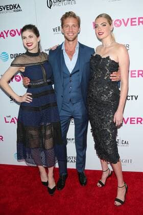 Alexandra Daddario, Matt Barr und Kate Upton, die Hauptdarsteller bei der The Layover Film Premiere am 23.08.2017 in Beverly Hills, Los Angeles The Layover Los Angeles Premiere, 2017 