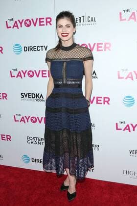 Alexandra Daddario bei der The Layover Film Premiere am 23.08.2017 in Beverly Hills, Los Angeles The Layover Los Angeles Premiere, 2017 