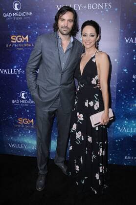 Bilder des Tages August 24, 2017 - Hollywood, CA, U.S. - 24 August 2017 - Hollywood, California - Rhys Coiro, Autumn Reeser. Valley of Bones Los Angeles premiere held at Arclight Hollywood in Hollywood. Photo Credit: AdMedia Hollywood U.S. - ZUMAa123 20170824_zaa_a123_018 Copyright: xBirdiexThompsonx