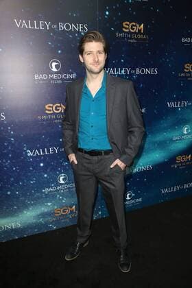Steven Molony bei der Valley of Bones Film Premiere am 24.08.2017 in Hollywood, Los Angeles Valley of Bones World Premiere in Hollywood, Los Angeles, 2017 