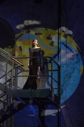SPERRFRIST EMBARGO, Kein Licht, Ruhrtriennale, Duisburg, Germany SPERRFRIST EMBARGO bis to 8:00pm, 25 August 2017 Duisburg, Germany. 22 August 2017. Pictured: Christina Daletska. Dress rehearsal of the Ruhrtriennale world premiere Kein Licht, a Thinkspiel by Philippe Manoury and Nicolas Stemann. Adapted from the stage play Kein Licht. by Elfriede Jelinek. Performances run at the Gebläsehalle at Landschaftspark Nord in Duisburg from 25 August to 3 September 2017. Actors: Caroline Peter and Niels Bormann, Opera singers: Christina Daletska, Lionel Peintre, Sarah Sun and Olivia Vermeulen. Only for editorial use in connection with Ruhrtriennale reporting
