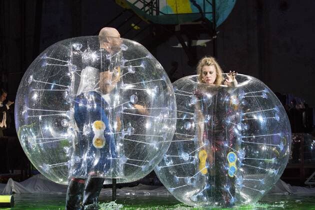 SPERRFRIST EMBARGO, Kein Licht, Ruhrtriennale, Duisburg, Germany SPERRFRIST EMBARGO bis to 8:00pm, 25 August 2017 Duisburg, Germany. 22 August 2017. Pictured: Niels Bormann and Caroline Peters. Dress rehearsal of the Ruhrtriennale world premiere Kein Licht, a Thinkspiel by Philippe Manoury and Nicolas Stemann. Adapted from the stage play Kein Licht. by Elfriede Jelinek. Performances run at the Gebläsehalle at Landschaftspark Nord in Duisburg from 25 August to 3 September 2017. Actors: Caroline Peter and Niels Bormann, Opera singers: Christina Daletska, Lionel Peintre, Sarah Sun and Olivia Vermeulen. Only for editorial use in connection with Ruhrtriennale reporting