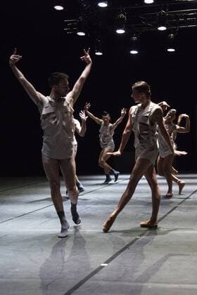 EMBARGO SPERRFRIST Three Stages by Richard Siegal, Ruhrtriennale, PACT Zollverein, Essen, Germany SPERRFRIST EMBARGO bis to 7:00pm, 25 August 2017 Essen, Germany, 23 August 2017. Dancers performing the section Model . American choreographer Richard Siegal presents Three Stages: Model , In Medias Res and as a world premiere El Dorado at PACT Zollverein for the Ruhrtriennale cultural festival 2017. For editorial use only in connection with Ruhrtriennale reporting