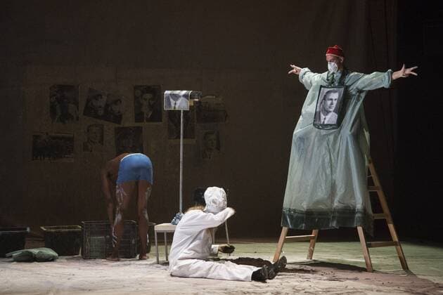 EMBARGO SPERRFRIST Three Stages by Richard Siegal, Ruhrtriennale, PACT Zollverein, Essen, Germany SPERRFRIST EMBARGO bis to 7:00pm, 25 August 2017 Essen, Germany, 23 August 2017. Performers Kevin Quinaou, Corey Scott-Gilbert, Diego Tortelli, Vania Vaz, Frederic Stochl in the piece In Medias Res . American choreographer Richard Siegal presents Three Stages: Model , In Medias Res and as a world premiere El Dorado at PACT Zollverein for the Ruhrtriennale cultural festival 2017. For editorial use only in connection with Ruhrtriennale reporting