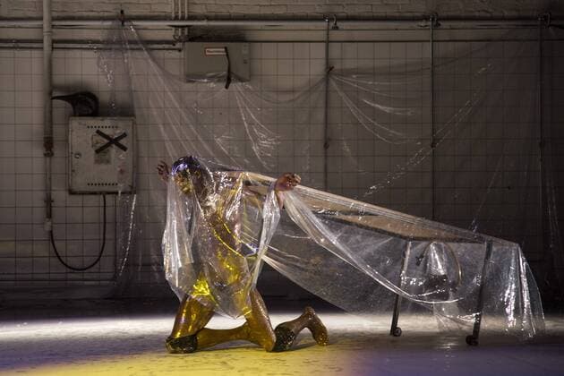 EMBARGO SPERRFRIST Three Stages by Richard Siegal, Ruhrtriennale, PACT Zollverein, Essen, Germany SPERRFRIST EMBARGO bis to 7:00pm, 25 August 2017 Essen, Germany, 23 August 2017. Corey Scott-Gilbert in El Dorado. American choreographer Richard Siegal presents Three Stages: Model , In Medias Res and as a world premiere El Dorado at PACT Zollverein for the Ruhrtriennale cultural festival 2017. For editorial use only in connection with Ruhrtriennale reporting