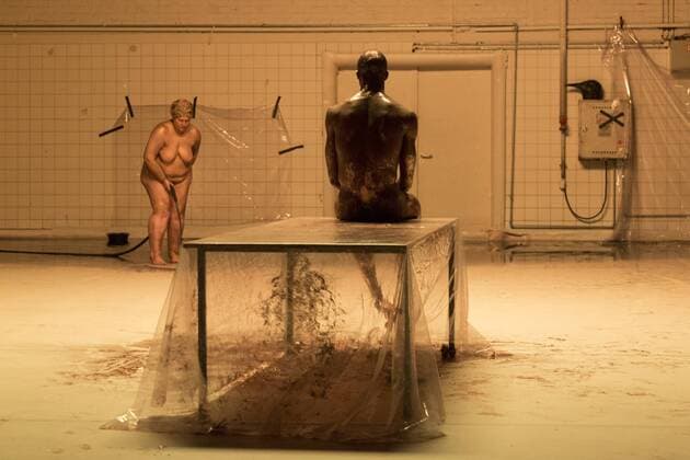 EMBARGO SPERRFRIST Three Stages by Richard Siegal, Ruhrtriennale, PACT Zollverein, Essen, Germany SPERRFRIST EMBARGO bis to 7:00pm, 25 August 2017 Essen, Germany, 23 August 2017. Corey Scott-Gilbert in El Dorado. Sandra Balkmann as Golden Girl. American choreographer Richard Siegal presents Three Stages: Model , In Medias Res and as a world premiere El Dorado at PACT Zollverein for the Ruhrtriennale cultural festival 2017. For editorial use only in connection with Ruhrtriennale reporting