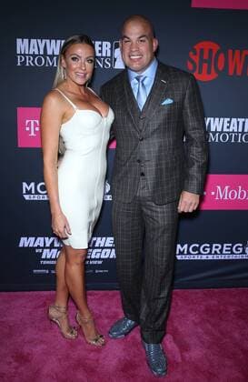 August 26, 2017 - Las Vegas, NV, U.S. - 26 August 2017 - Las Vegas, NV - Amber Nichole Miller, Tito Ortiz. Mayweather vs McGregor pre-fight VIP Red Carpet at T-Mobile Arena. Credit: mjt AdMedia Las Vegas U.S. - ZUMAa123 20170826_zaa_a123_132 Copyright: xMjtAdmediax
