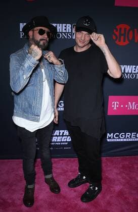 August 26, 2017 - Las Vegas, NV, U.S. - 26 August 2017 - Las Vegas, NV - AJ McLean, Nick Carter. Mayweather vs McGregor pre-fight VIP Red Carpet at T-Mobile Arena. Credit: mjt AdMedia Las Vegas U.S. - ZUMAa123 20170826_zaa_a123_169 Copyright: xMjtAdmediax