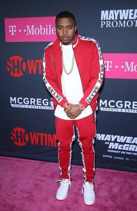 August 26, 2017 - Las Vegas, NV, U.S. - 26 August 2017 - Las Vegas, NV - Nas. Mayweather vs McGregor pre-fight VIP Red Carpet at T-Mobile Arena. Credit: mjt AdMedia Las Vegas U.S. - ZUMAa123 20170826_zaa_a123_199 Copyright: xMjtAdmediax