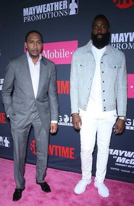 August 26, 2017 - Las Vegas, NV, U.S. - 26 August 2017 - Las Vegas, NV - James harden. Mayweather vs McGregor pre-fight VIP Red Carpet at T-Mobile Arena. Credit: mjt AdMedia Las Vegas U.S. - ZUMAa123 20170826_zaa_a123_235 Copyright: xMjtAdmediax