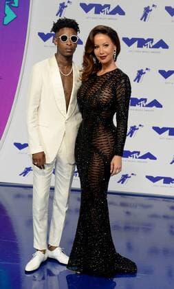 (L-R) 21 Savag and Amber Rose arrive for the 34th annual MTV Video Music Awards at The Forum in Inglewood, California on August 27, 2017.  LAP201708270391 JIMxRUYMEN