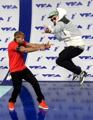 Redman (L) and DJ Jayceeoh arrive for the 34th annual MTV Video Music Awards at The Forum in Inglewood, California on August 27, 2017.  LAP201708270755 JIMxRUYMEN