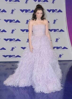 August 27, 2017 - Los Angeles, CA, U.S. - 27 August 2017 - Los Angeles, California - Lorde. 2017 MTV Video Music Awards held at The Forum in Los Angeles. Photo Credit: AdMedia Los Angeles U.S. - ZUMAa123 20170827_zaa_a123_219 Copyright: xBirdiexThompsonx