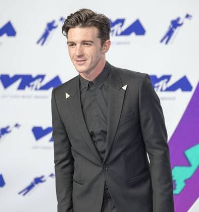 August 27, 2017 - Inglewood, California, U.S - Drake Bell arrives at the 2017 MTV Video Music Awards held at the Fabulous Forum in Inglewood Los Angeles on Sunday afternoon. Inglewood U.S. - ZUMAb102 20170827_zaf_b102_092 Copyright: xDavidxBrox