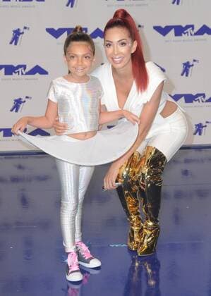 August 27, 2017 - Los Angeles, CA, U.S. - 27 August 2017 - Los Angeles, California - Sophie Abraham, Farrah Abraham. 2017 MTV Video Music Awards held at The Forum in Los Angeles. Photo Credit: AdMedia Los Angeles U.S. - ZUMAa123 20170827_zaa_a123_257 Copyright: xBirdiexThompsonx