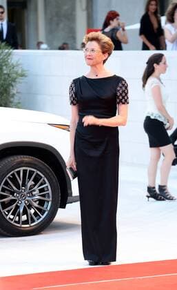August 30, 2017 - Venice, Italy - Annette Bening walks the red carpet ahead of the Downsizing screening and Opening Ceremony during the 74th Venice Film Festival at Sala Grande on August 30, 2017 in Venice, Italy Venice Italy  - ZUMAn230 20170830_zaa_n230_443 Copyright: xMatteoxChinellatox
