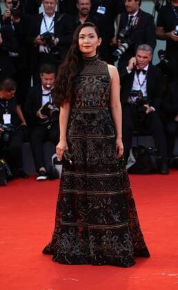 August 30, 2017 - Venice, Italy - Venice, Italy. 30th August, 2017.Hong Chau walks the red carpet ahead of the Downsizing screening and Opening Ceremony during the 74th Venice Film Festival at Sala Grande on August 30, 2017 in Venice, Italy Venice Italy  - ZUMAn230 20170830_zaa_n230_458 Copyright: xMatteoxChinellatox