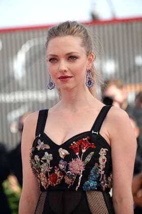 74eme Festival International du Cinema de Venise.74th Mostra. First reformed Red carpet .Amanda Seyfried. 220251 Degun Starface 2017-08-31 Venise Italie  Copyright: xDegunx xStarfacex STAR_220251_024