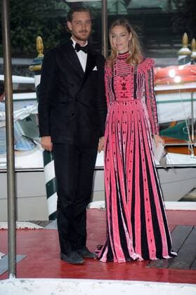 Entertainment Bilder der Woche Themen der Woche Bilder des Tages 74th Venice Film Festival, Celebrities arrive at Excelsior pier to attend The Franca Sozzani Award - 47th Venice Film Festival Pictured: Pierre Casiraghi, Beatrice Borromeo  Copyright: xAlbertoxTerenghi Veneziax2017x x xVeneziax