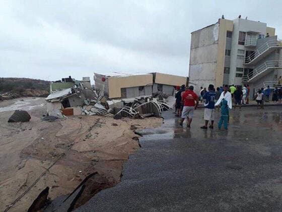 General view of the damage in Los Cabos, Baja California, Mexico, on 1 September 2017. The tropical storm Lidia killed at least three people, including a minor. In addition to these fatalities, Lidia caused in the last hours floods, damages in infrastructures and hundreds of people evacuated. Lidia leaves three dead as it passes through Baja California !ACHTUNG: NUR REDAKTIONELLE NUTZUNG!  Copyright: xCarlosxCaboyox MEX50 20170902-636399083000828364