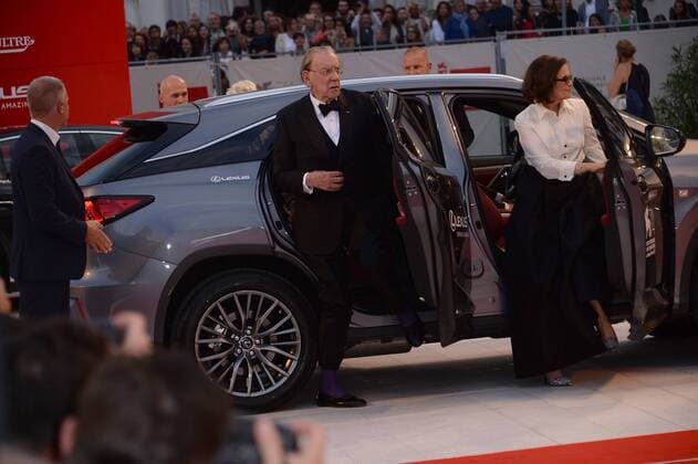 74eme Festival International du Cinema de Venise.74th Mostra. The leisure seeker Red Carpet.Donald Sutherland . Helen Mirren . 220329 Degun Starface 2017-09-03 Venise Italie  Copyright: xDegunx xStarfacex STAR_220329_001