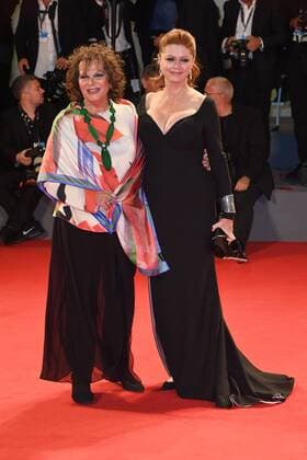 Tunisian actress Claudia Cardinale and American actress Susan Sarandon attend the 74th Venice Film Festival on the Lido in Venice on September 3, 2017.  LON20170903268 PAULxTREADWAY