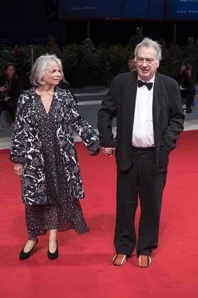 Stephen Frears and wife Anne Rothenstein attending the Victoria & Abdul premiere at the 74th Venice International Film Festival at the Palazzo del Cinema on September 03.2017 in Venice, Italy Foto:xDaziramx xFuturexImage