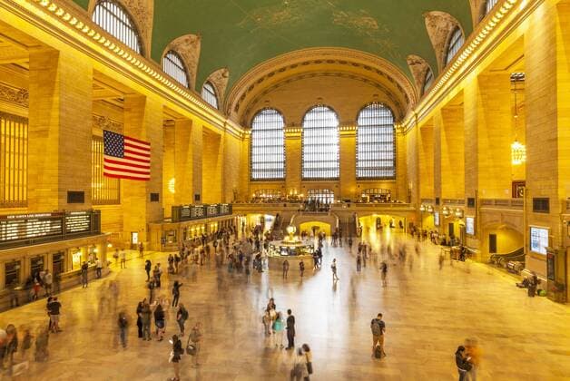 Busy marble concourse departure hall of Grand Central Terminal, Grand Central Station, Manhattan, New York, United States of America, North America Copyright: NealexClark 698-3264 Editorial Use Only