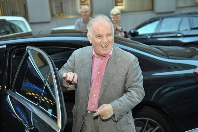 Argentine-Israeli conductor Daniel Barenboim arrives for the premiere of Czech director Martin Suchanek s documentary film named Barenboim: Smetana - Ma vlast (Barenboim: Smetana - My Homeland), in Prague, Czech Republic, on September 5, 2017. (CTKxPhoto MichalxDolezal) CTKPhotoF201709051273501  dol 015 K