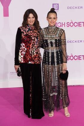 Iris Berben und Emilia Schuele - Weltpremiere von High SOCIETY im CineStar SONY CENTER am Potsdamer Platz in Berlin am 05.09.2017. Weltpremiere HIGH SOCIETY