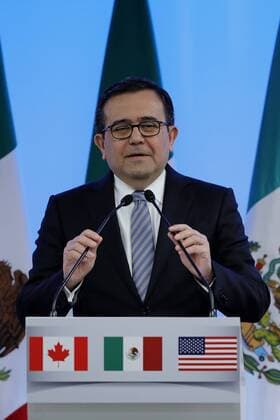 Mexican Economy Minister Ildefonso Guajardo takes part in a press conference to announce the advances during the second round of negotiations of the newt NAFTA in Mexico City, Mexico, 05 September 2017. Mexico celebrated that the second round of negotioations of the new NAFTA ended sucessfully and announces advances in some issues. MEXICO CELEBRATES SUCCESSFUL ENDING AND PROGESS OF NAFTA S NEGOTIATION SECOND ROUND !ACHTUNG: NUR REDAKTIONELLE NUTZUNG!  Copyright: xJoséxMéndezx CMX003 20170906-636402531476410840