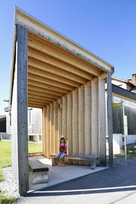 Architektur von Wang Shu Bushaltestelle Glatzegg in Krumbach, Vorarlberg vom Architekten Wang Shu u. Lu Wenyu, China - Bushaltestelle Glatzegg in Krumbach, Vorarlberg vom Architekten Wang Shu u. Lu Wenyu, China  1065510151