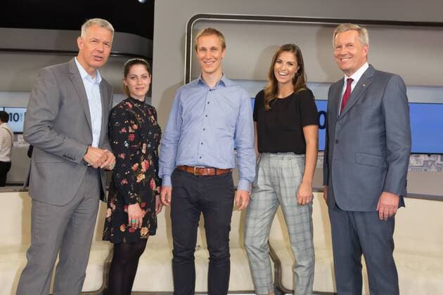 Peter Kloeppel, Valea Scalabrino, Daniel Zimmermann, Laura Wontorra und Christian Wulff (Bundespraesident a.D) - Preisverleihung des RTL Com.mit Awards 2017 auf der IFA in Berlin am 06.09.2017. RTL Com.mit Awards 2017