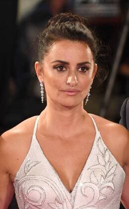Filmfest Venedig - Loving Pablo Filmpremiere Spanish actress Penelope Cruz attends the 74th Venice Film Festival on the Lido in Venice on September 6, 2017.  LON20170906207 PAULxTREADWAY