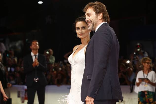 Penelope Cruz and husband Javier Bardem attending the Loving Pablo premiere at the 74th Venice International Film Festival at the Palazzo del Cinema on September 06, 2017 in Venice, Italy Foto:xD.xBedrosianx xFuturexImage